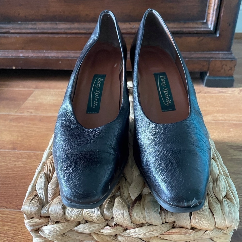 Easy Spirit black leather block heels in size 8